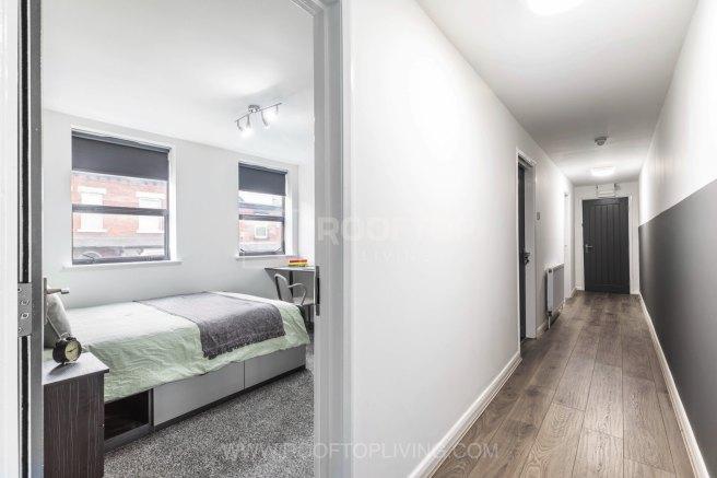 Queens-road-ls6-1hy-1059688