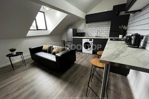 2 bedroom house share to rent, Queens Road