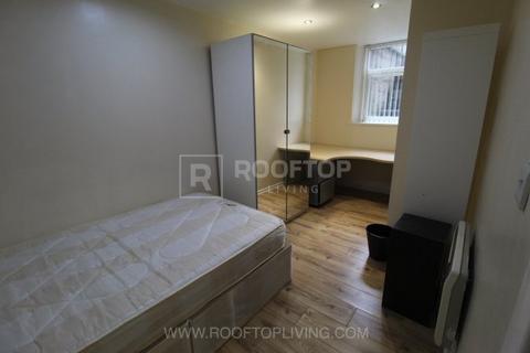 3 bedroom house share to rent, Moorland Avenue