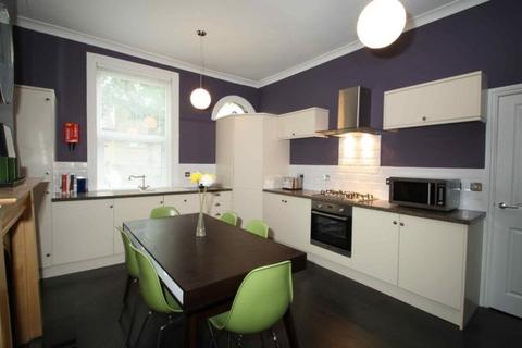 6 bedroom house share to rent, Buckingham Mount