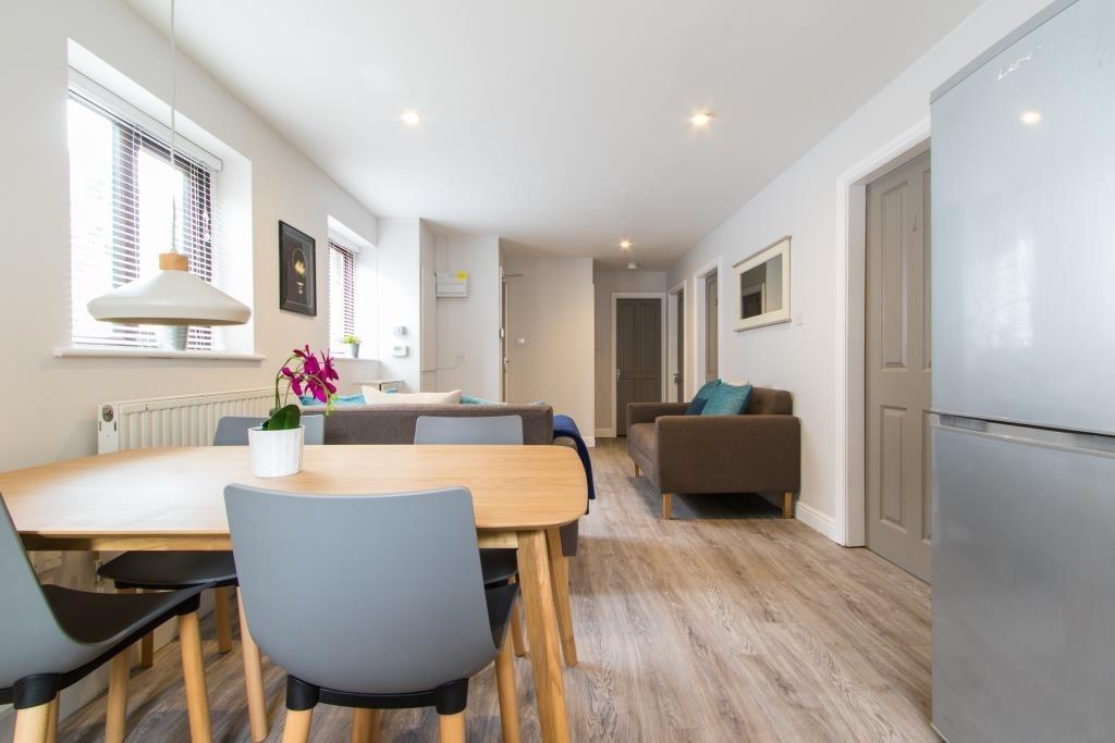 Victoria-court-mews-ls6-1pd-1059808
