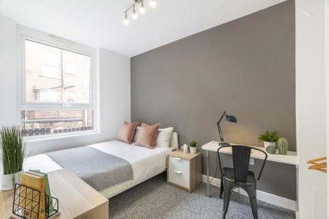 2 bedroom house share to rent, Moorland Road
