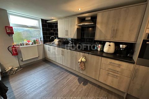 6 bedroom house share to rent, Queens Road