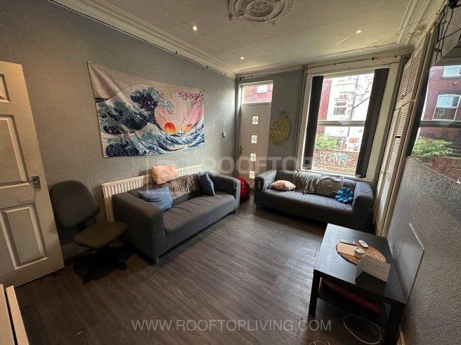 Queens-road-ls6-1hu-1059945