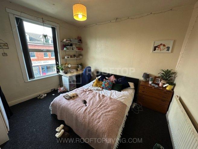 Queens-road-ls6-1hu-1059947