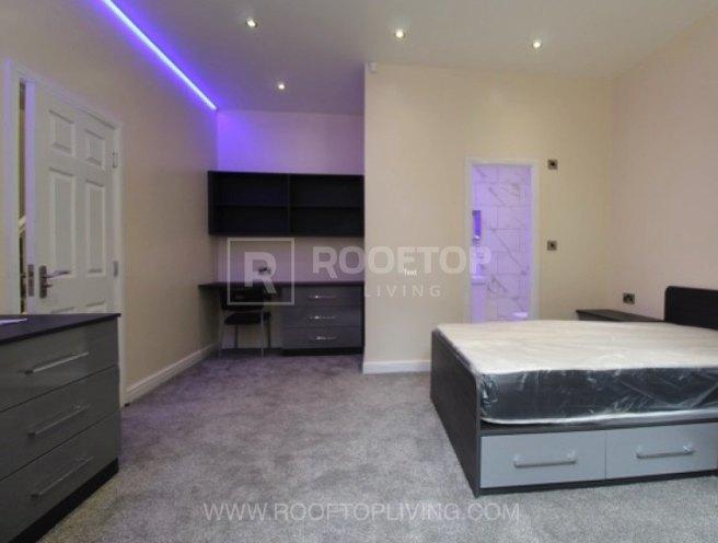 Regent-park-avenue-ls6-2au-1060012