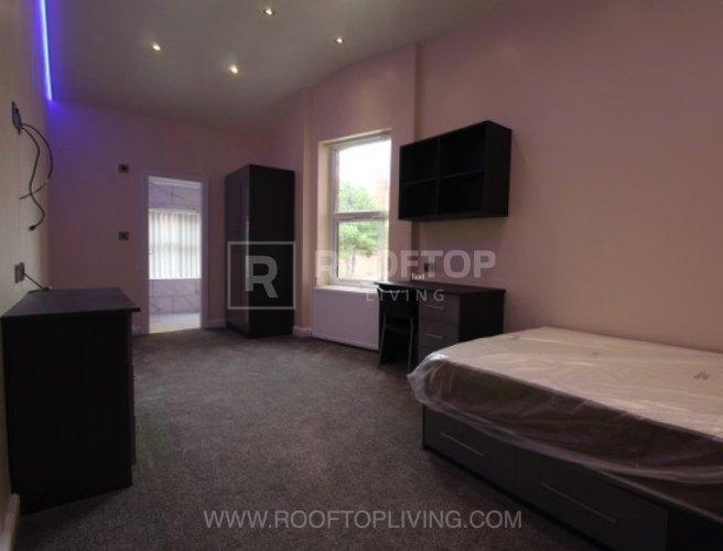 Regent-park-avenue-ls6-2au-1060014