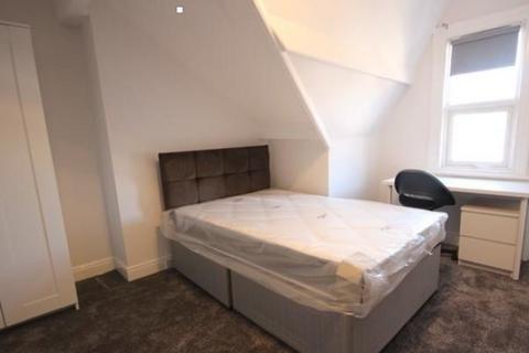 6 bedroom house share to rent, Manor Drive