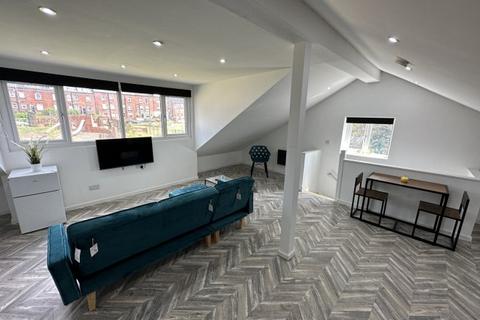 1 bedroom in a house share to rent, Queens Road