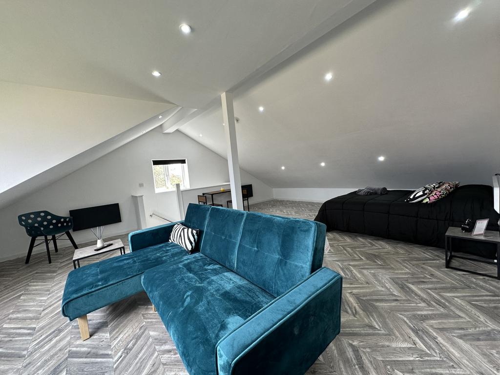 Queens-road-ls6-1hu-1060065