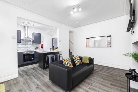 2 bedroom house share to rent, Queens Road