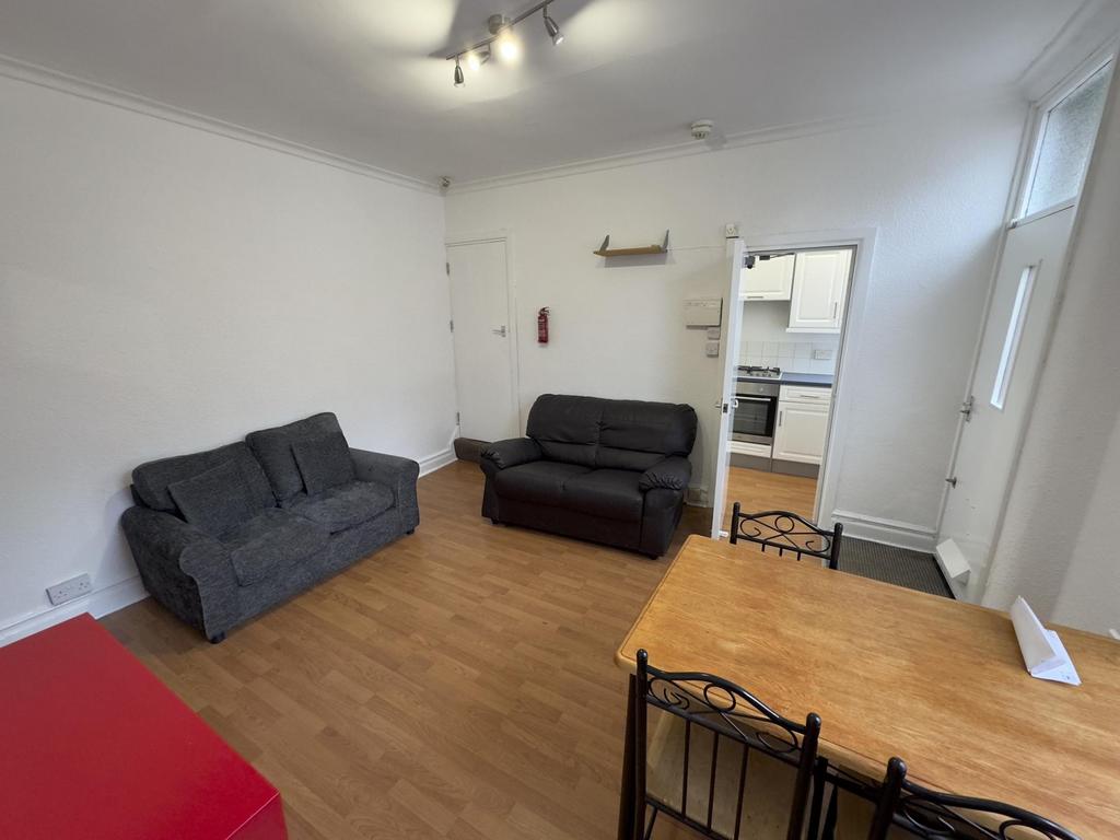 Winfield-terrace-ls2-9bd-1060120