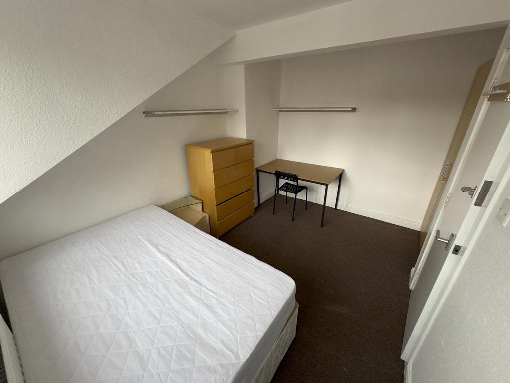Winfield-terrace-ls2-9bd-1060131