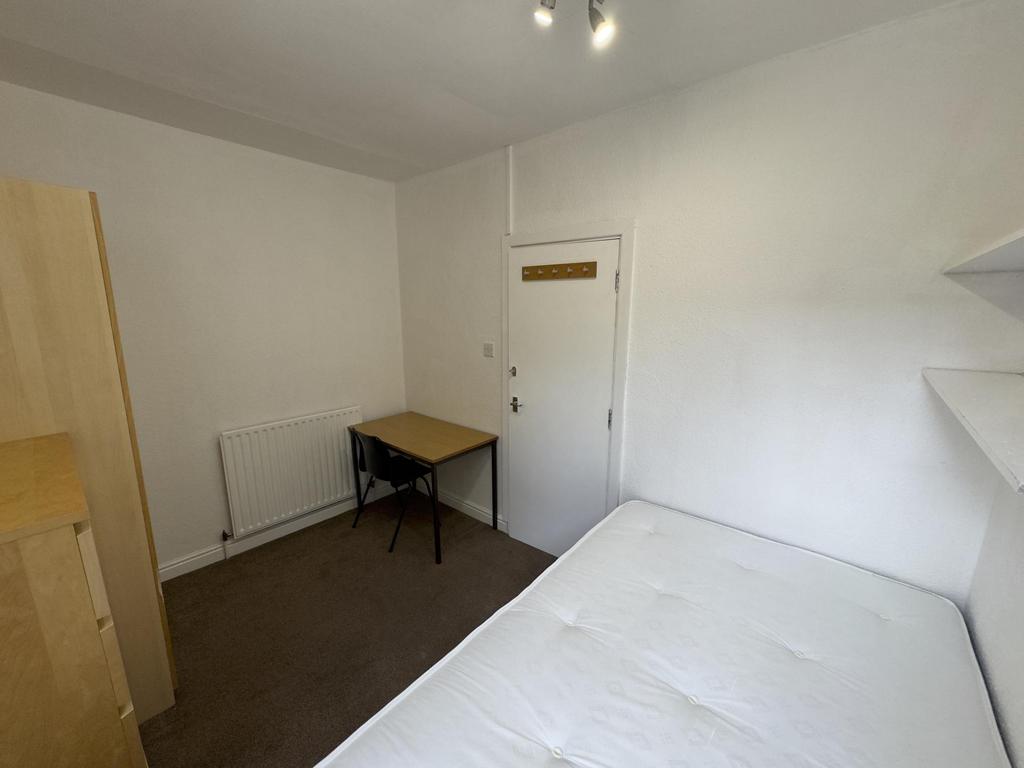 Winfield-terrace-ls2-9bd-1060135