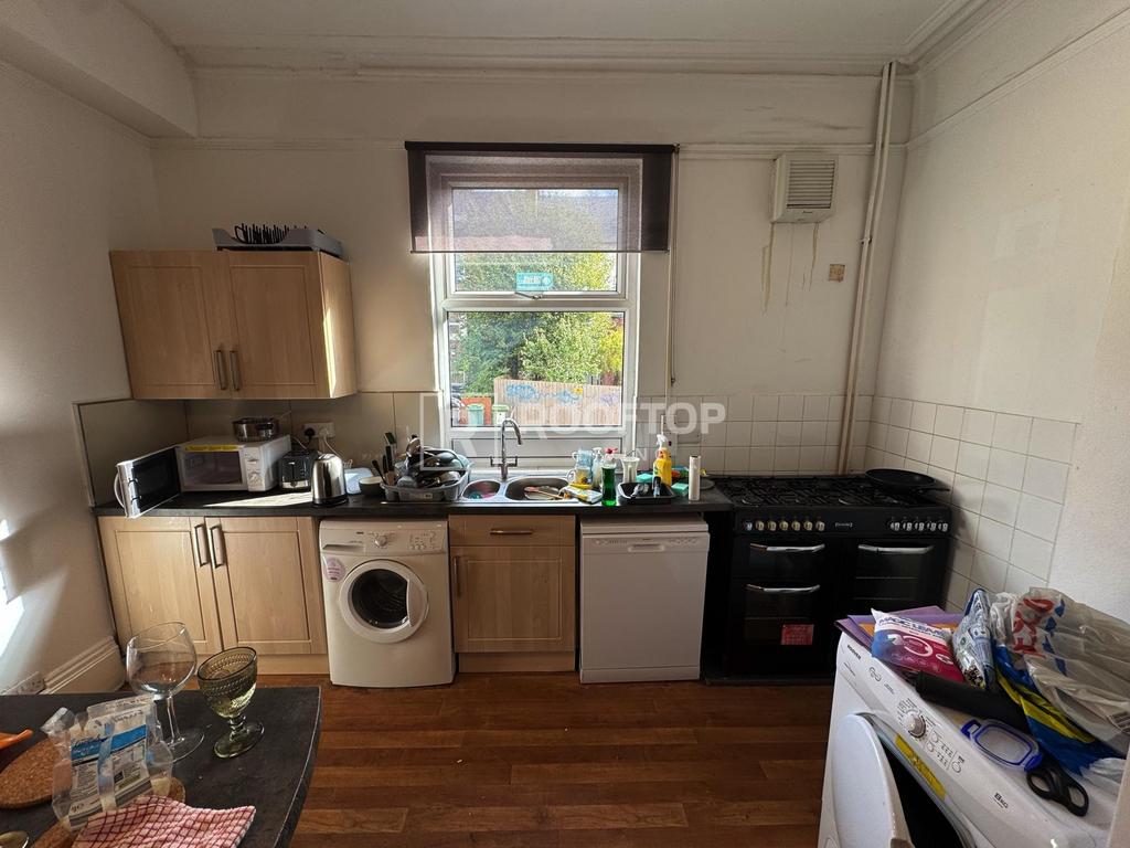 Hyde-park-terrace-ls6-1bj-1060200