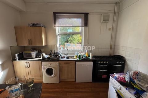 undefined, Hyde Park Terrace