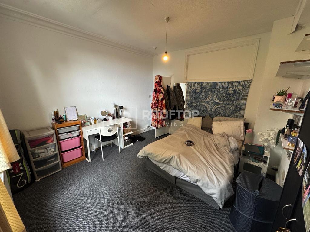 Hyde-park-terrace-ls6-1bj-1060205