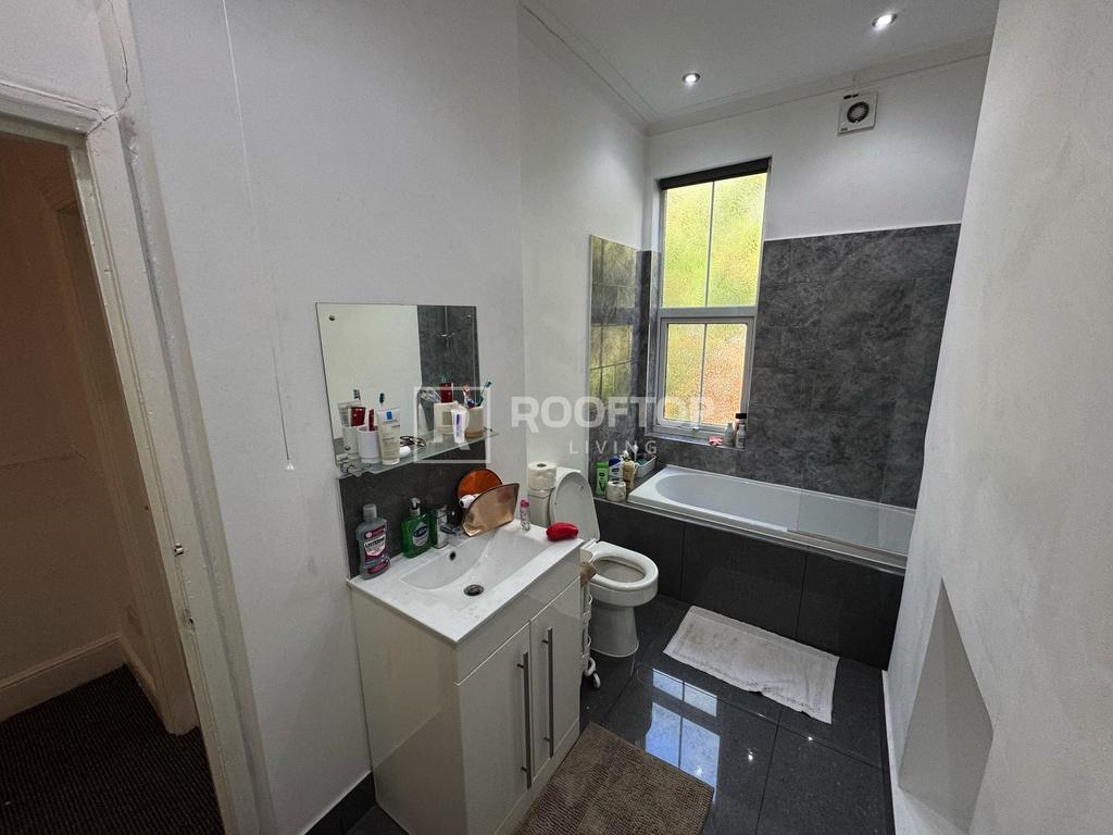 Hyde-park-terrace-ls6-1bj-1060223