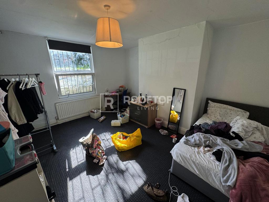 Hyde-park-terrace-ls6-1bj-1060221