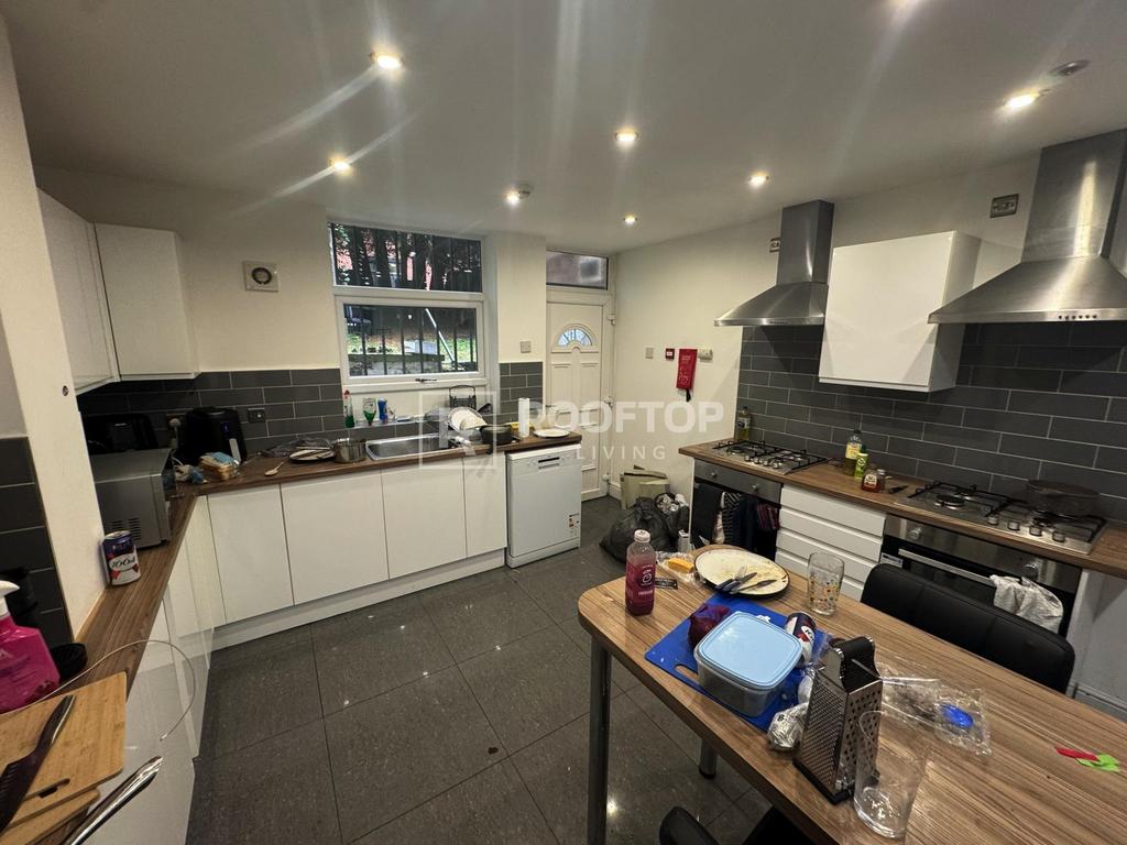 Ash-grove-ls6-1ax-1060232