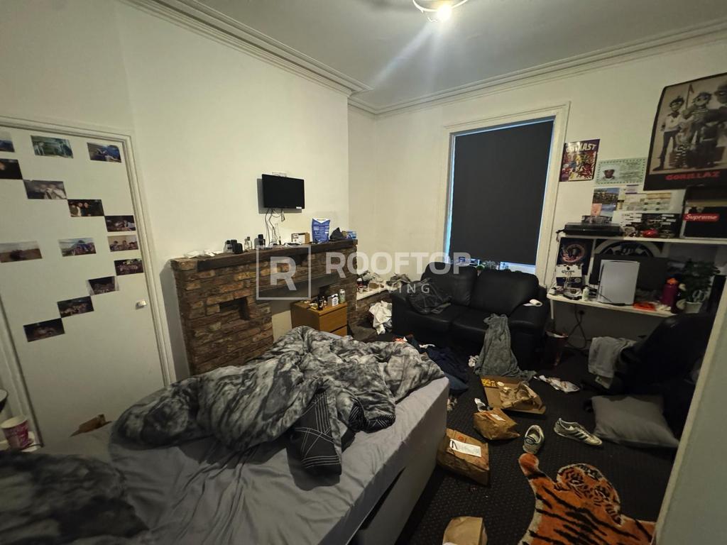 Victoria-road-ls6-1dr-1060406