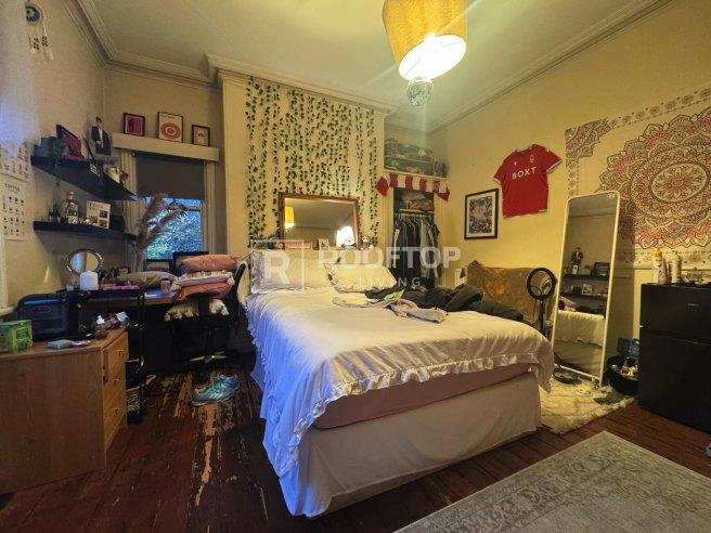 Regent-park-avenue-ls6-2au-1060474