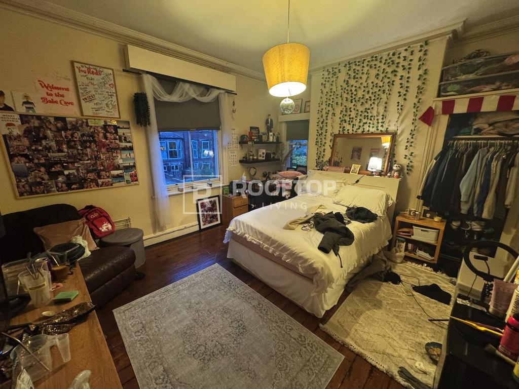 Regent-park-avenue-ls6-2au-1060475