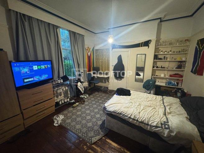 Regent-park-avenue-ls6-2au-1060469