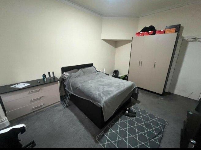 Ash-grove-ls6-1ay-1060491