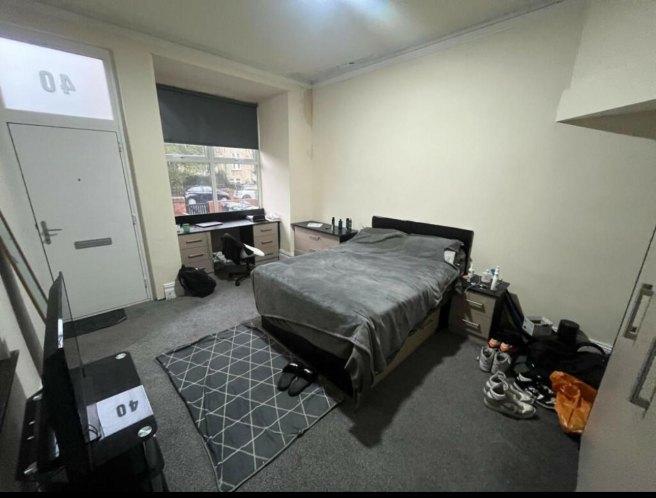 Ash-grove-ls6-1ay-1060492