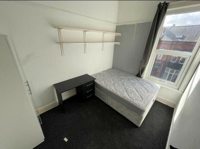 Regent-park-terrace-ls6-2ax-1060519