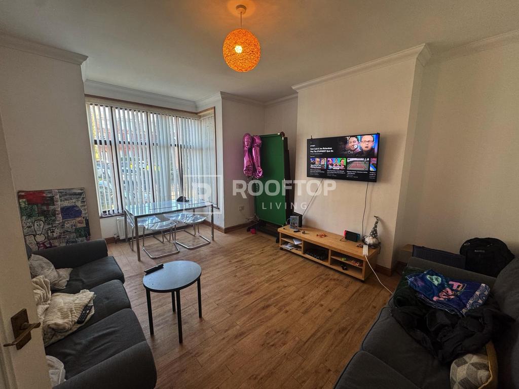 Ebberston-terrace-ls6-1au-1060553