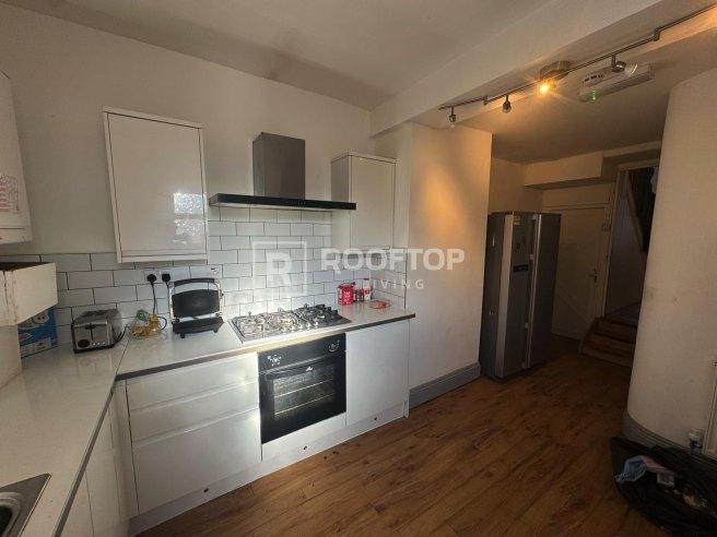 Ebberston-terrace-ls6-1au-1060541