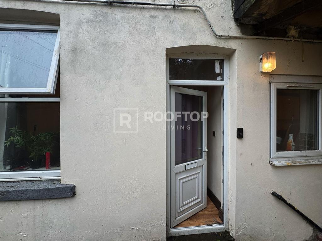 Moorland-avenue-ls6-1ap-1060575