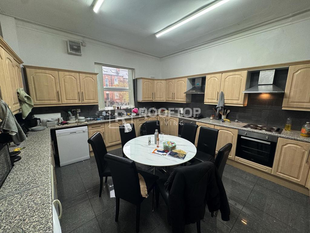 Consort-terrace-ls3-1et-1060636