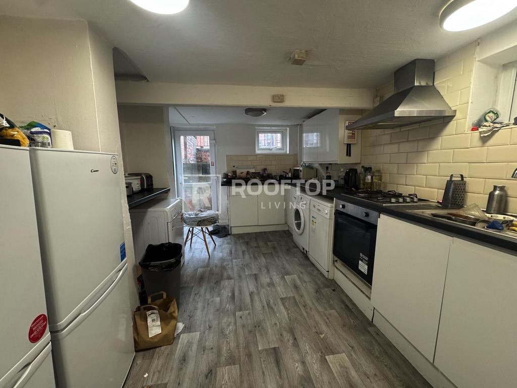 Brudenell-road-ls6-1ha-1060665