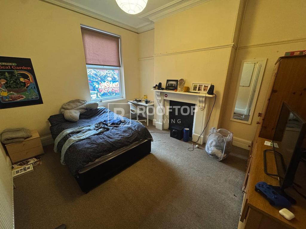 Brudenell-road-ls6-1ha-1060663