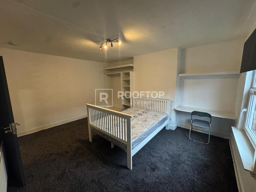 Royal-park-terrace-ls6-1ex-1060695