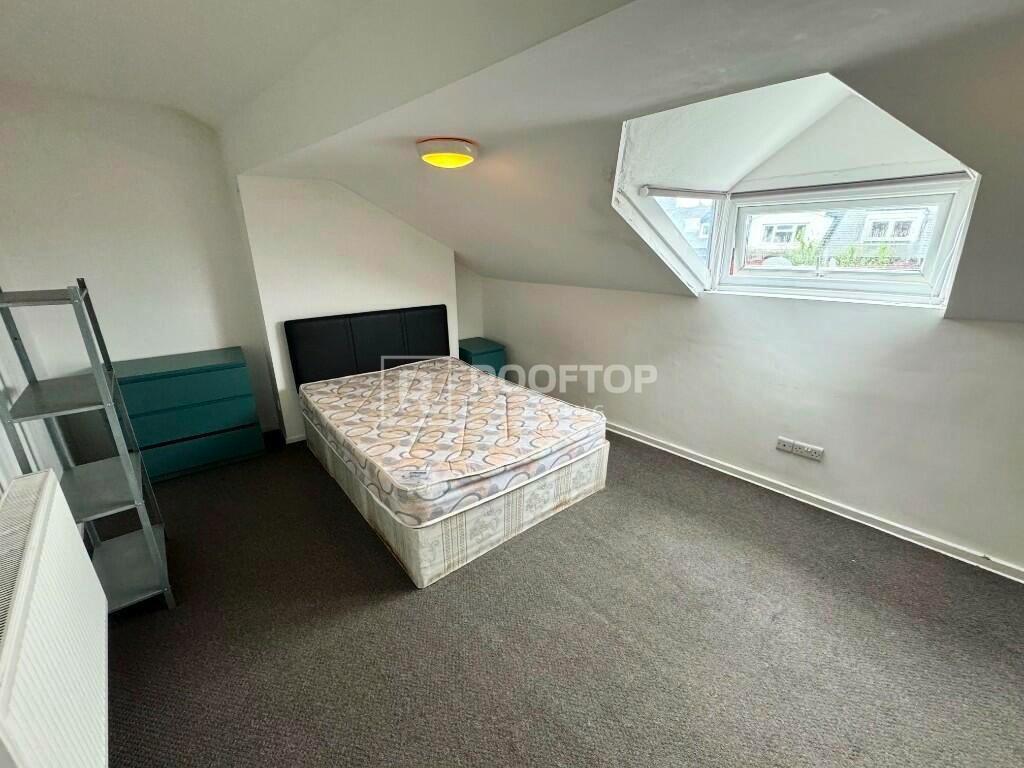 Brudenell-view-ls6-1hg-1060714