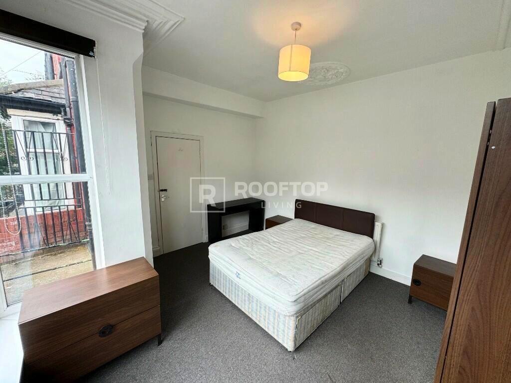 Brudenell-view-ls6-1hg-1060707