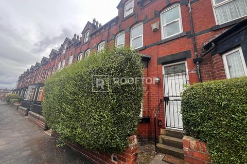 undefined, Walmsley Road