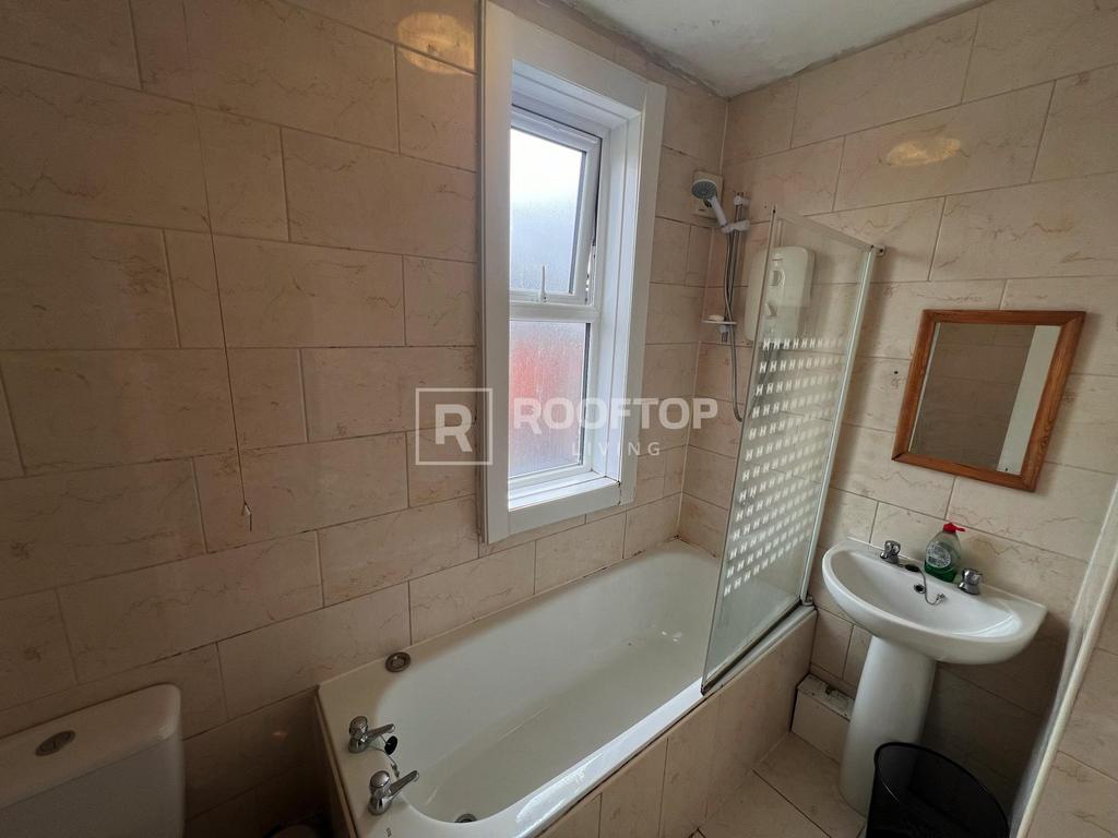 Walmsley-road-ls6-1ng-1060767