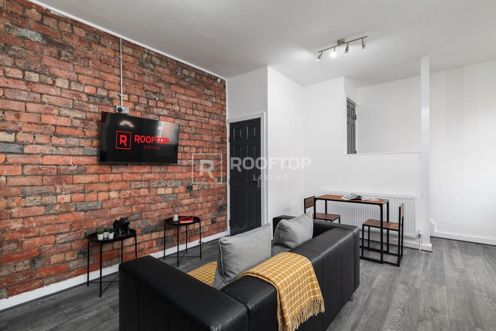 Lucas-street-ls6-2jd-1060847