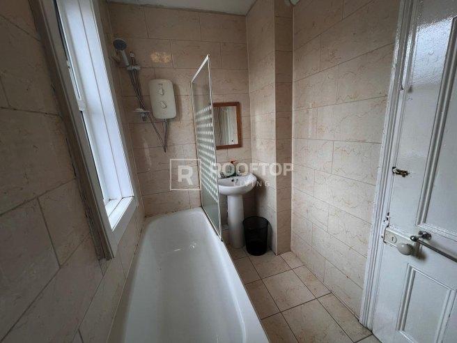 Walmsley-road-ls6-1ng-1060879