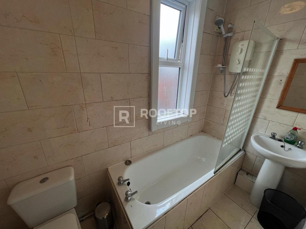 Walmsley-road-ls6-1ng-1060880