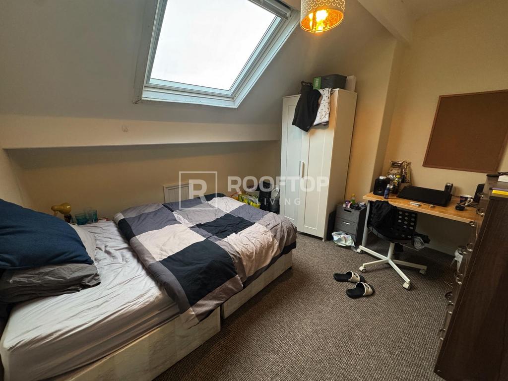 Brudenell-road-ls6-1ha-1060941