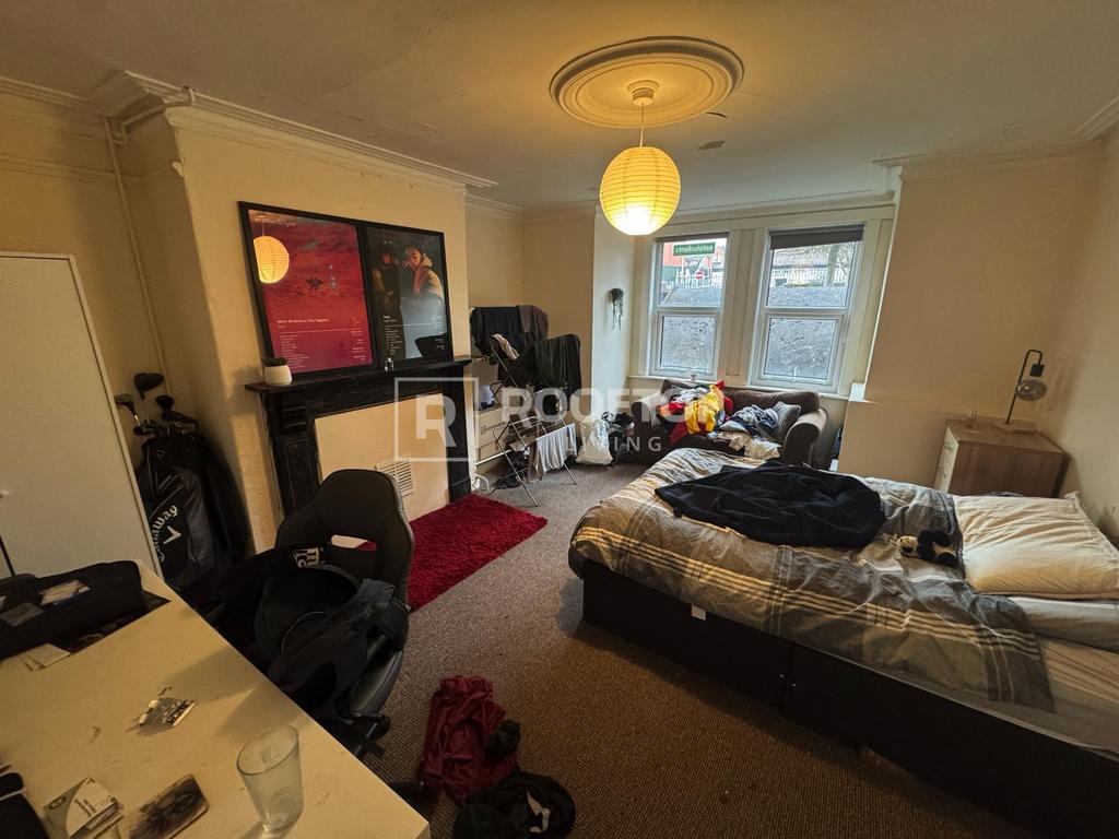 Brudenell-road-ls6-1ha-1060932