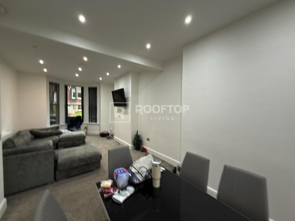 Regent-park-terrace-ls6-2ax-1060981