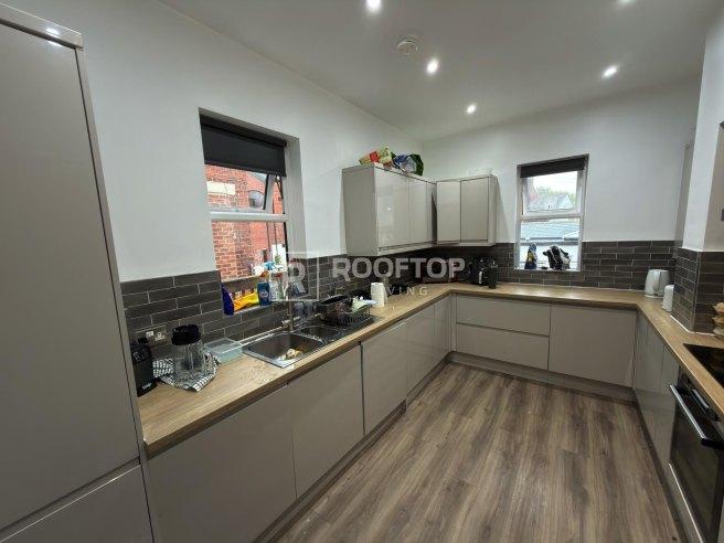 Regent-park-terrace-ls6-2ax-1060963