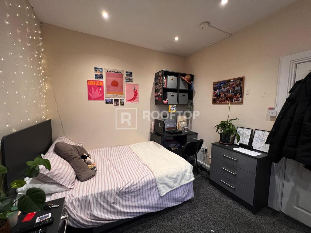 Brudenell-road-ls6-1ha-1061000